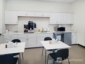 Regus | De Pere - Reid Street