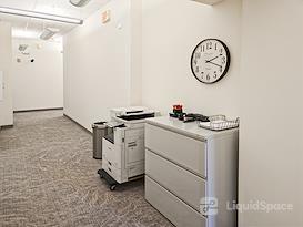 Regus | IA, Davenport - Harrison St