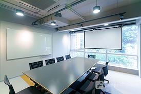 Island East | Eastern Central Plaza