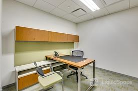 Carr Workplaces - Aon Center