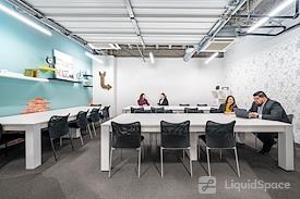 Regus | West Loop