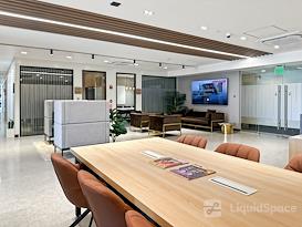 Regus | Quezon City, One Vertis Plaza