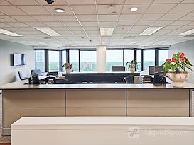 Regus | IL, Buffalo Grove - E Lake Cook Rd