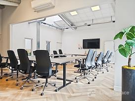 Regus | Wijchen, Plek bij Floor