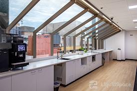 Regus | 201 Portage Avenue