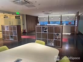 Regus | DAVAO, Felcris Centrale