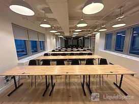 Corporate Suites: 880 3rd Avenue