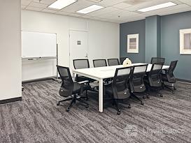 Regus | NC, Greensboro - 301 N Elm