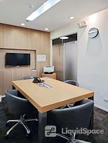 Regus | Clark, Clark Center 07