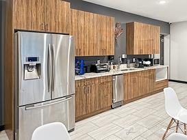 Regus | TX, Bedford - Airport Freeway