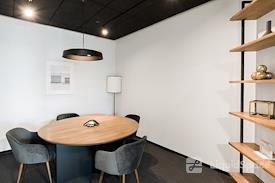 Industrious - Country Club Plaza