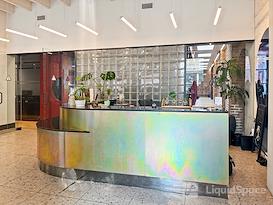 Regus | QC, Verdun - Wellington