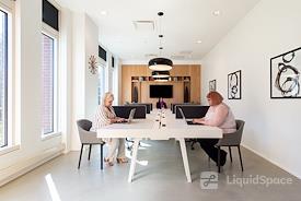 Regus | 2000 Duke Street