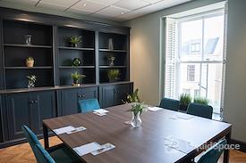 Wizu Workspace | Royal House