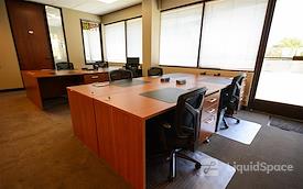 580 Executive Center