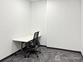 Regus | Lakeville - Holyoke Ave