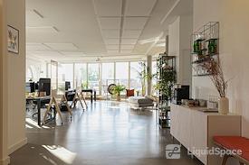 Office Space Available – Engeldamm 64b, Berlin 🧡