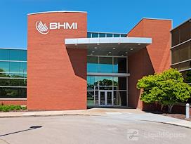 HQ | NE, Omaha - 11602 West Center Road
