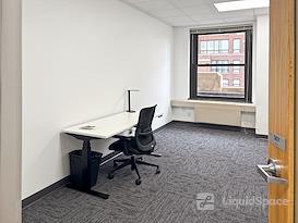Regus | IN, Indianapolis - Meridian St