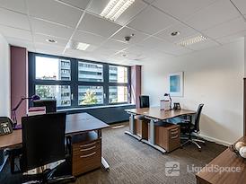Regus | Zug, Metalli