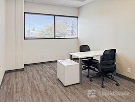 Regus | AZ, Tucson - E Broadway Blvd