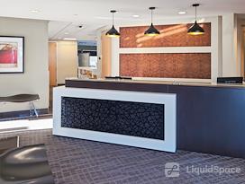 Regus | 100 Horizon