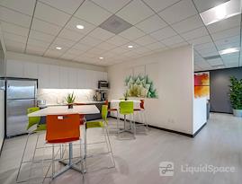 Regus | 24th and Camelback