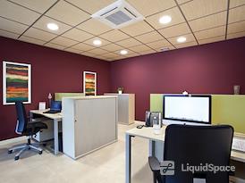 Regus | MALAGA, Regus Plaza de La Solidaridad