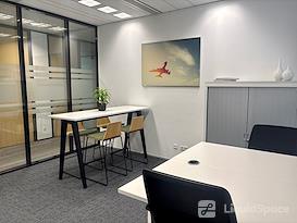 Regus | Rotterdam, Airport