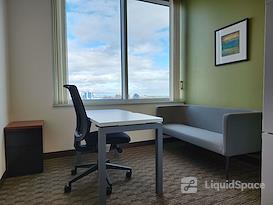 Regus | Key Center - Downtown