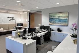 (VON) Von Karman Corporate Center