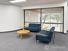 Regus | Irving - 320 Decker Drive