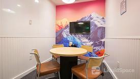 WeWork | 379 W Broadway