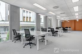 Regus | Budapest, Szervita Square