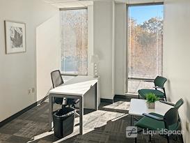Regus | Huntcrest (Office Suites Plus)