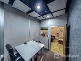 Pro Desk Space