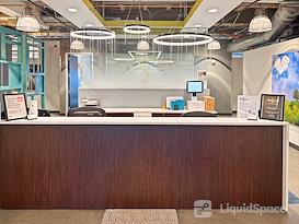 Regus | West Loop