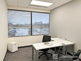 Regus | Lisle - Corporate Lakes 1