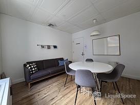 SaGE@276Fifth