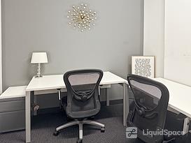 Regus || Marina Village