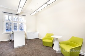 Regus | RIGA, Terbatas
