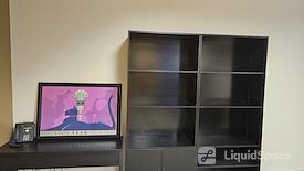 Private Offices • Coworking Spaces • Hybrid Offices 🏢