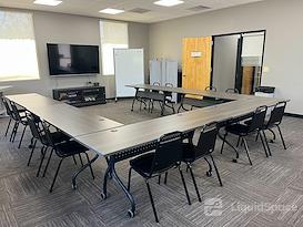 Spoke Coworking - Lounge & Suites