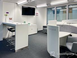 Regus | Dusseldorf Stadttor 1