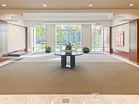 Regus | Huntcrest (Office Suites Plus)