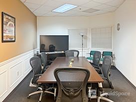 Regus | New Hampshire, Bedford - Independence Place