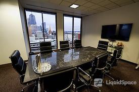 CorporateCubes.Co - 333 Collins