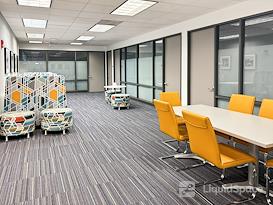 Regus | IL, Schaumburg - McConnor Pkwy