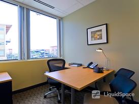 Regus | Texas, Pearland - Town Center