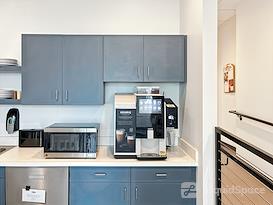Regus | MN, Lakeville - Holyoke Ave